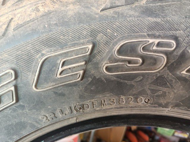 ขายยาง Bridgestone  AT ปี 20 ยาง 265-70 R16 สภาพสวย 3เส้น มีตำหนิ1เส้น ตาม2รูปสุดท้าย ใช้งานได้ปกติครับ รูปที่ 2