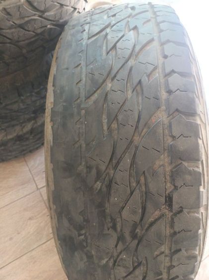 ขายยาง Bridgestone  AT ปี 20 ยาง 265-70 R16 สภาพสวย 3เส้น มีตำหนิ1เส้น ตาม2รูปสุดท้าย ใช้งานได้ปกติครับ รูปที่ 7