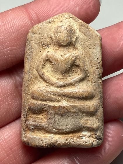 พระปางสมาธิเนื้อผงห้าเหลี่ยม