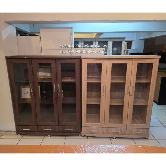 ตู้โชว์ไม้ 3 บานเปิด คุณภาพดี แข็งแรง สวยครบจบในใบเดียว รูปที่ 4