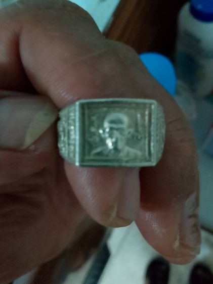 แหวนเงินเลื่อนสมณศักดิ์หลวงพ่อรวยวัดตะโกปี59 รูปที่ 4