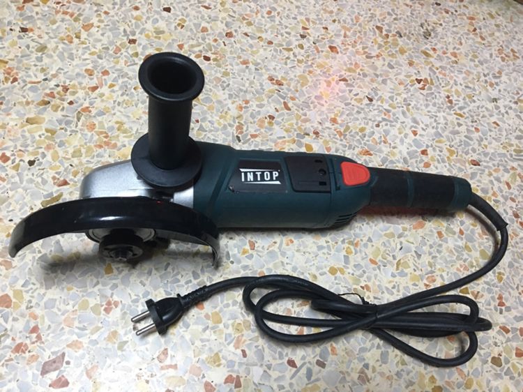 อุปกรณ์เครื่องมือช่าง ขัดพื้นเจีย 7 นิ้ว INTOP 180mm สภาพสวยนางฟ้าพร้อมใช้งาน