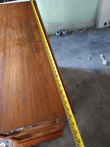 ตู้กระจกไม้สักทอง สภาพดี วางทีวีได้ ดูรายละเอียด รูปที่ 10