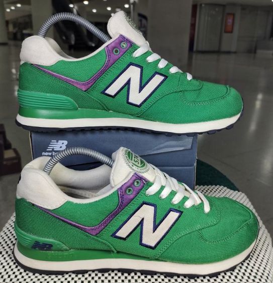 รองเท้า💥New Balance 574💥ของแท้‼️สวยๆ ใช้น้อย.. สภาพใหม่💥ไซร์ 42 รูปที่ 3