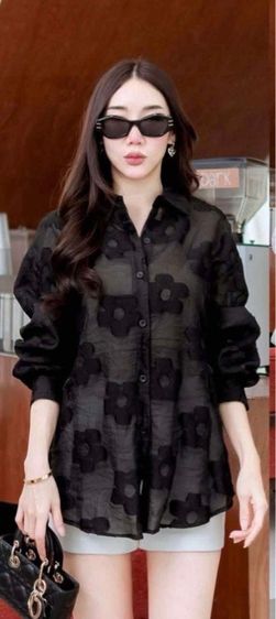 เชิ้ตดำซีทรู