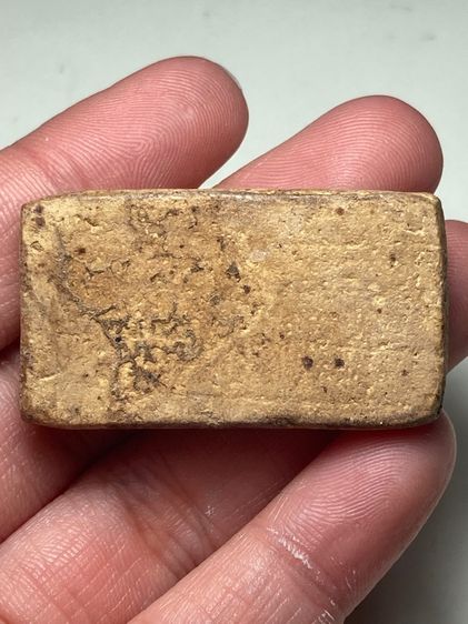 พระปางนอนเนื้อผง รูปที่ 2