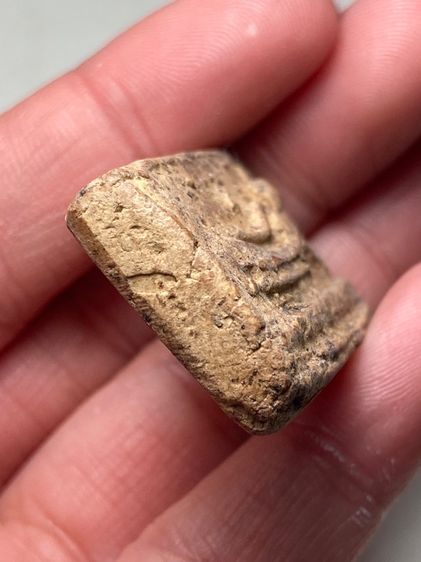 พระปางนอนเนื้อผง รูปที่ 3