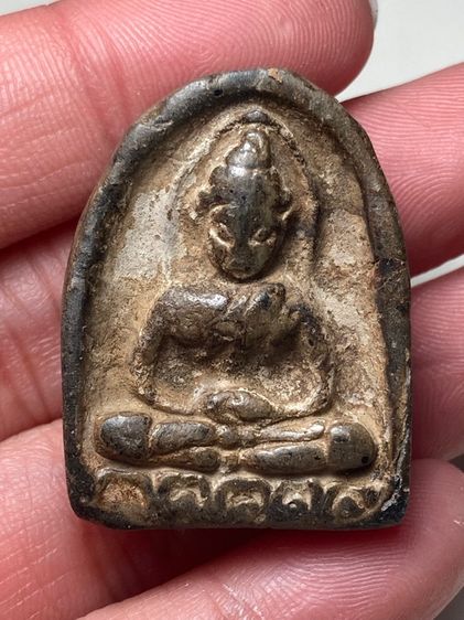 พระซุ้มกอเนื้อดิน