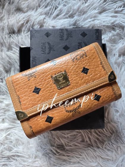 กระเป๋าสตางค์ MCM พับ 3 ส่วน ลาย-สีน้ำตาล-ส้ม ของแท้ - ใช้เอง ขอปล่อย 990 บาท