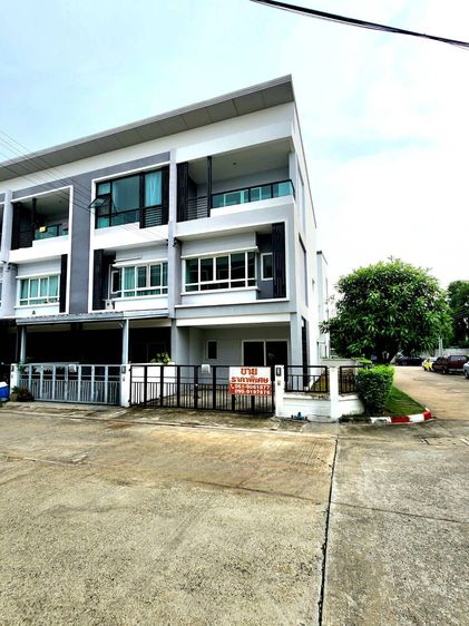 อื่นๆ ไม่มี 2018 ทาวน์โฮม 3ชั้นย่านวัชรพล หมู่บ้าน The Ricco วัชรพล  หลังมุม ซ.ร่วมมิตรพัฒนา(ห้าแยกวัชรพล) ซ.ร่วมมิตรพัฒนา  ท่าแร้ง บางเขน รูปที่ 3