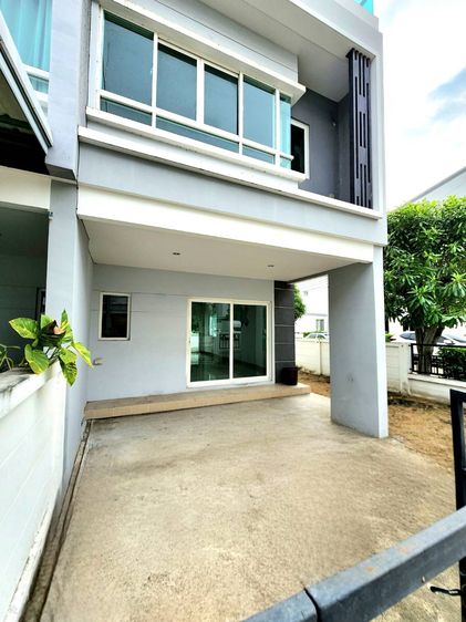 อื่นๆ ไม่มี 2017 ถูกสุด ทาวน์โฮม 3ชั้น หลังมุม เดอะริคโค้ ทาวน์ วัชรพล ซ.ร่วมมิตรพัฒนา(ห้าแยกวัชรพล) แขวงท่าแร้ง เขตบางเขน กรุงเทพ 10220 รูปที่ 3