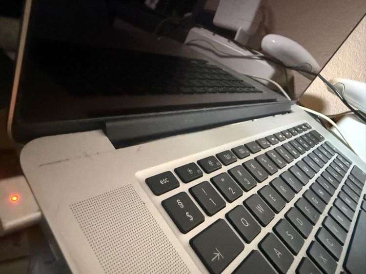 macbook pro retina 15" 2014 จอแตก รูปที่ 11