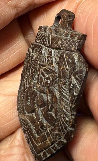 🙏 กะลาตาเดียวหลวงพ่อน้อยวัดธรรมศาลา หลังพอกผงฝั่งตะกรุดทองคำ🙏ชิ้นส่วนพระสมเด็จ พิมพ์ใหญ่บางขุนพรหม องค์ละ2550 รูปที่ 13