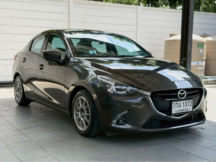 Mazda Mazda 2 2018 1.3 Sports High Connect Sedan เบนซิน ไม่ติดแก๊ส เกียร์อัตโนมัติ น้ำตาล รูปที่ 2