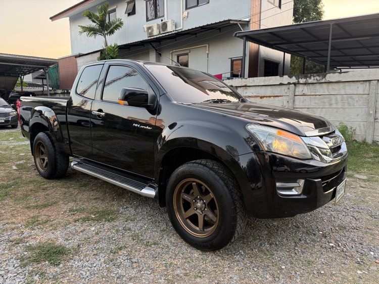 รถ Isuzu D-MAX 2.5 Hi-Lander สี ดำ
