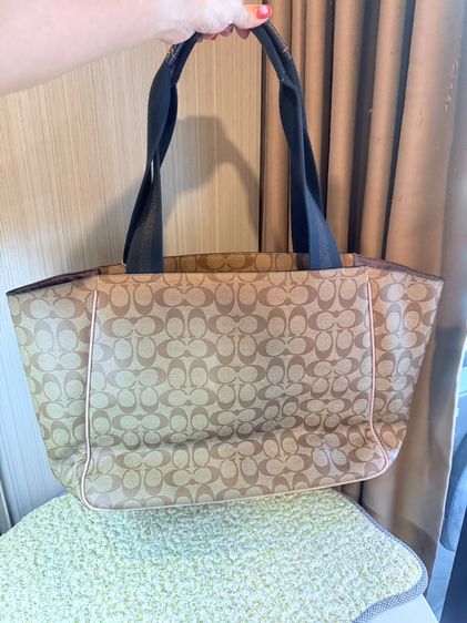 Coach Court Tote In Signature Nylon กระเป๋าเดินทางหายากมาก ของแท้มือสอง ใหม่มาก Used Like New รูปที่ 3