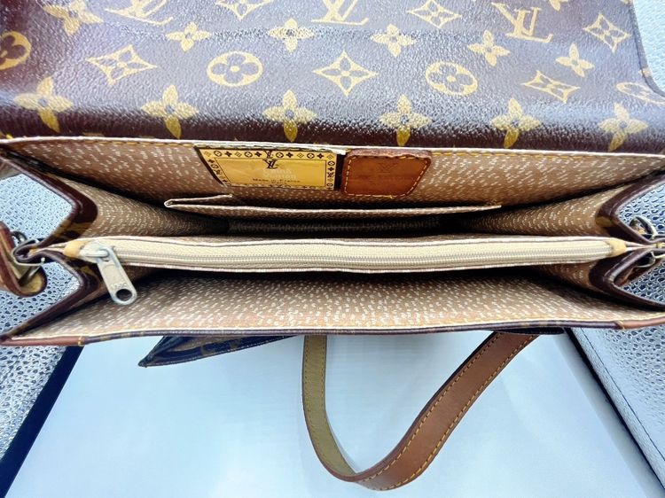 Louis Vuitton envelope messenger 1970 (vintage Purse Pocket Book) ของแท้ รูปที่ 7