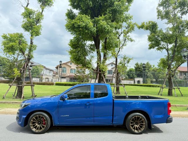 รถ Chevrolet Colorado 2.5 LT สี ฟ้า