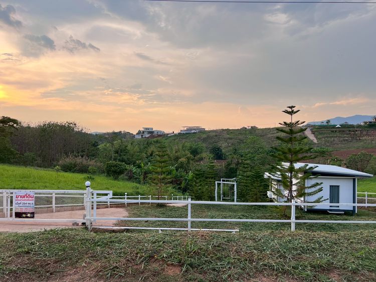 อื่นๆ ตกแต่งครบ 2021 ขายบ้านโฉนดครุฑแดง 2 หลัง วิวภูเขา อ.เขาค้อ จ.เพชรบูรณ์ รูปที่ 2