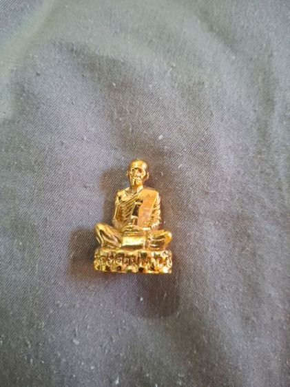 รูปหล่อองค์ธรรมค้ำแผ่นดิน หลวงตามหาบัว  รูปที่ 7