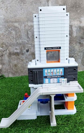 Tomy Grade Separation Mega Station Building  Plarail สถานี 2 ชั้น มีจอแสดงภาพ led มือสอง รูปที่ 4