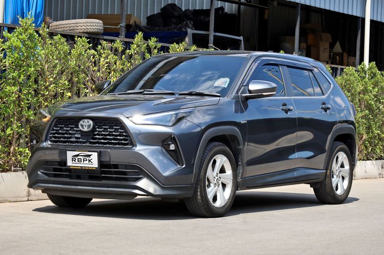 รถ Toyota Yaris Cross 1.5 HEV Smart สี เทา