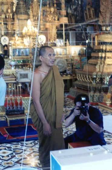 พระขุนแผนหรือพระ 5 เหลี่ยมจัดสร้างปี 2546 โดย สมเด็จพระมหาธีราจารย์ (นิยม ป.ธ.๙) วัดชนะสงคราม รูปที่ 7