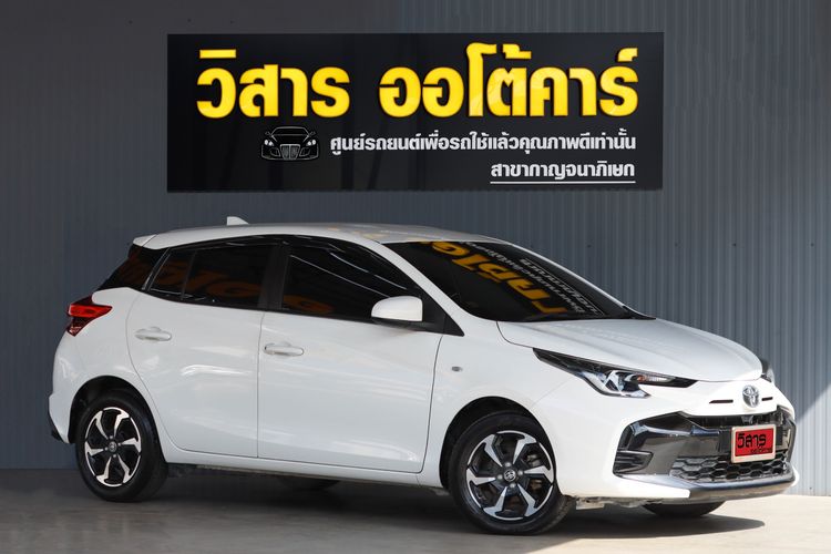 รถ Toyota Yaris 1.2 Sport สี ขาว