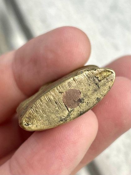  งั่งตาโปน เกศตรง​ หลังยันต์​ มีกริ่งดัง​  รูปที่ 3