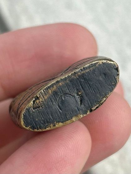 งั่งตาโปน เกศตรง​ หลังยันต์​ ผิวสวยๆ รูปที่ 3