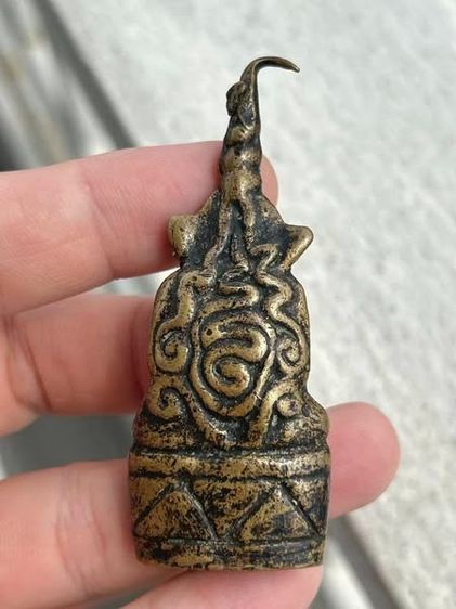 งั่งตาโปน เกศตรง​ หลังยันต์​ ผิวสวยๆ รูปที่ 2