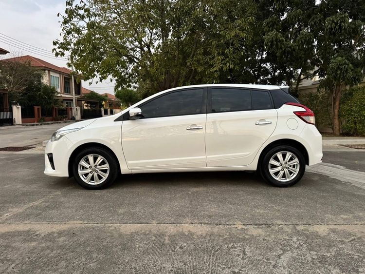 Toyota Yaris 2014 1.2 G Van เบนซิน ไม่ติดแก๊ส เกียร์อัตโนมัติ ขาว รูปที่ 2