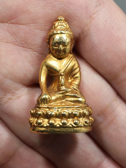 พระกริ่งปวเรศ สมเด็จพระมหาสมณเจ้า กรมพระยาปวเรศวริยาลงกรณ์ ระหว่างปี พ.ศ. 2382-2434 เนื้อโลหะสัมฤทธิ์ทอง รูปที่ 6