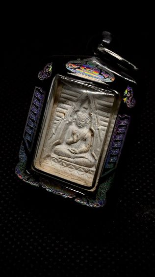 พระผงของขวัญรุ่น 4 ปี 18 