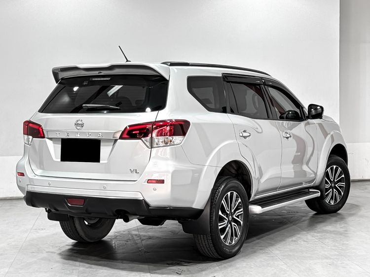Nissan Terra 2021 2.3 VL Utility-car ดีเซล เกียร์อัตโนมัติ บรอนซ์เงิน รูปที่ 4
