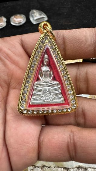 ปล่อยพระค่ะ