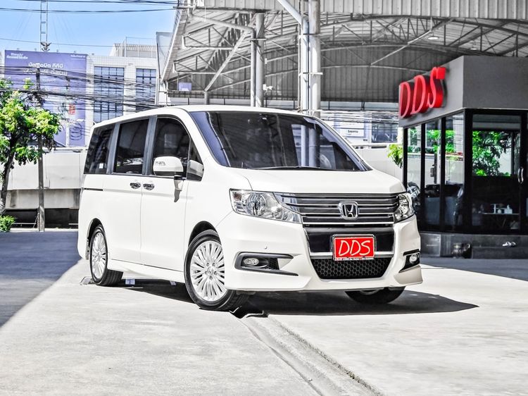 Honda Stepwagon 2013 2.0 JP Van เบนซิน เกียร์อัตโนมัติ ขาว รูปที่ 4