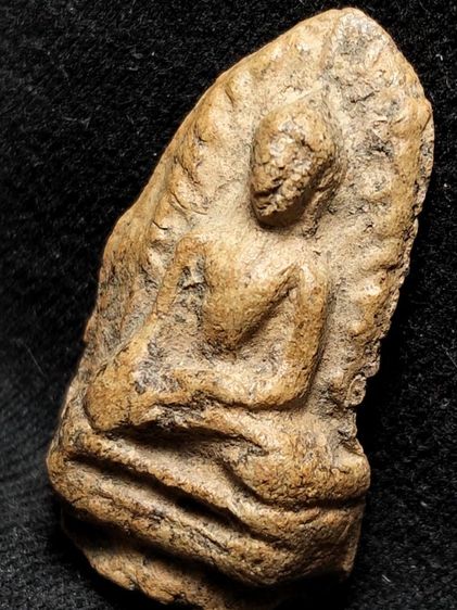 พระรอดลำพูนพิมพ์กลางครับ รูปที่ 15