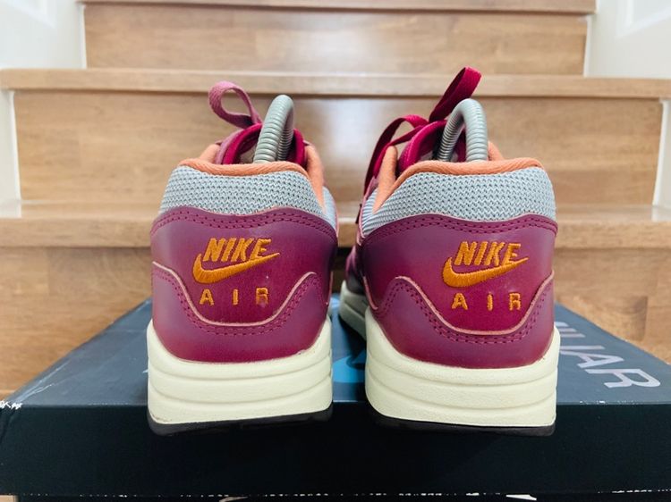 รองเท้า NIKE AIR MAX 1 PATTA เบอร์ 40.5 cm 25.5 คนเท้า 25-26 cm ใส่ได้ครับ สภาพดีมาก พื้นเต็ม กล่องครบ ทรงสวย หายากน่าสะลมครับ รูปที่ 4