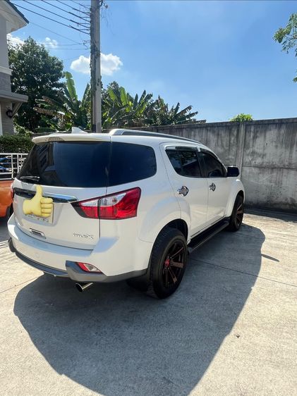 Isuzu MU-X 2015 3.0 RS 2WD Utility-car ดีเซล ไม่ติดแก๊ส เกียร์อัตโนมัติ ขาว รูปที่ 3