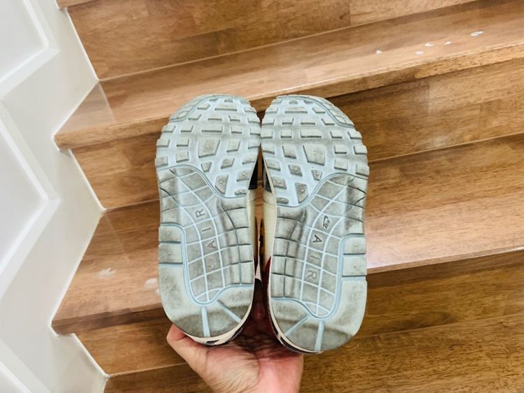 รองเท้า NIKE AIR MAX 1 แท้ 💯 เบอร์ 40.5 cm 25.5 คนเท้า 25-26 cm ใส่ได้ครับ สภาพดีมาก พื้นเต็ม ทรงสวย หายากน่าสะลมครับ รูปที่ 6