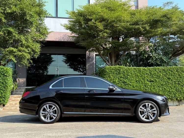 Mercedes-Benz C-Class 2020 C220 Sedan ดีเซล ไม่ติดแก๊ส เกียร์อัตโนมัติ ดำ รูปที่ 2