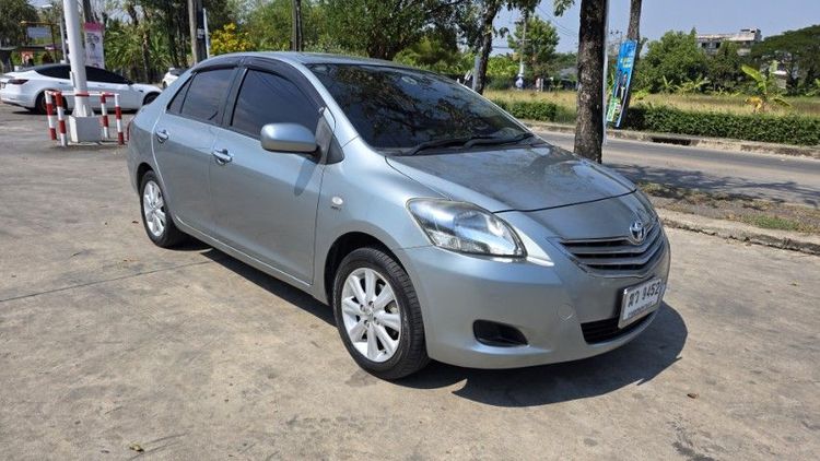รถ Toyota Vios 1.5 J สี เทา