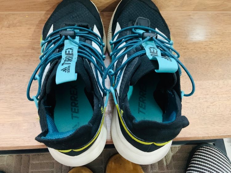 รองเท้า ADIDAS แท้ 💯 เบอร์ 40 cm 25 คนเท้า 25-26 cm ใส่ได้ครับ สภาพดีมาก พื้นเต็ม ทรงสวย หายากน่าสะลมครับ รูปที่ 8