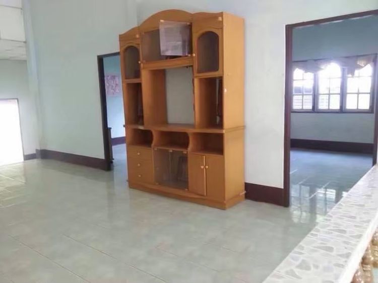 ไม่มี สร้างเสร็จก่อน 2010 บ้านให้เช่า รูปที่ 4