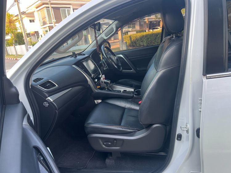 Mitsubishi Pajero Sport 2020 2.4 GT Premium 2WD Utility-car ดีเซล เกียร์อัตโนมัติ ขาว รูปที่ 3