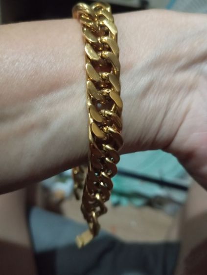 ขายสร้อยข้อมือ สีทองงานแสตนเลสชุบทอง