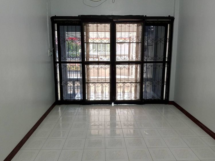 อื่นๆ ไม่มี สร้างเสร็จก่อน 2010 ทาวน์เฮ้าส์ รูปที่ 3