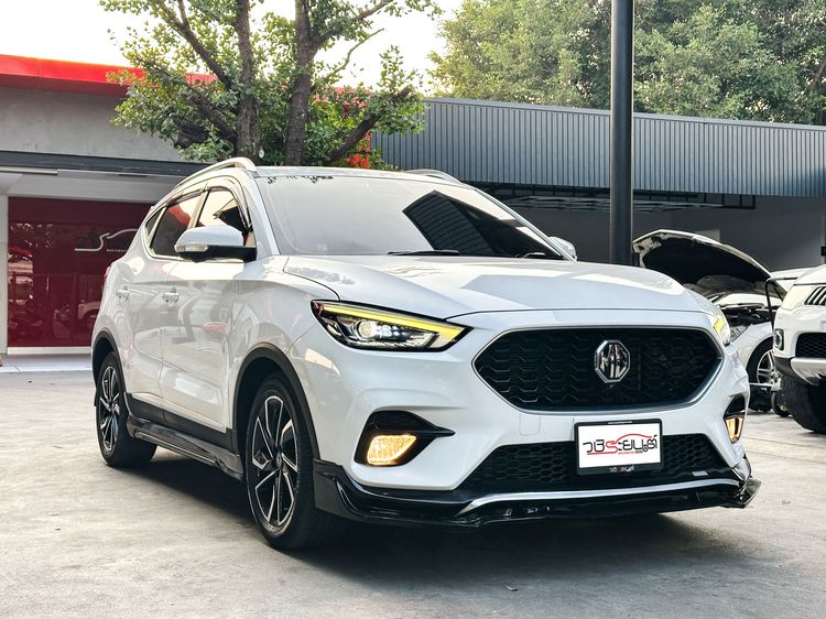 MG ZS 2022 1.5X+ Sunroof Utility-car เบนซิน เกียร์อัตโนมัติ ขาว รูปที่ 3
