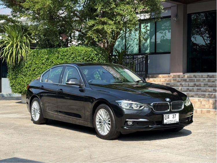 BMW Series 3 2019 320d Sedan ดีเซล ไม่ติดแก๊ส เกียร์อัตโนมัติ ดำ